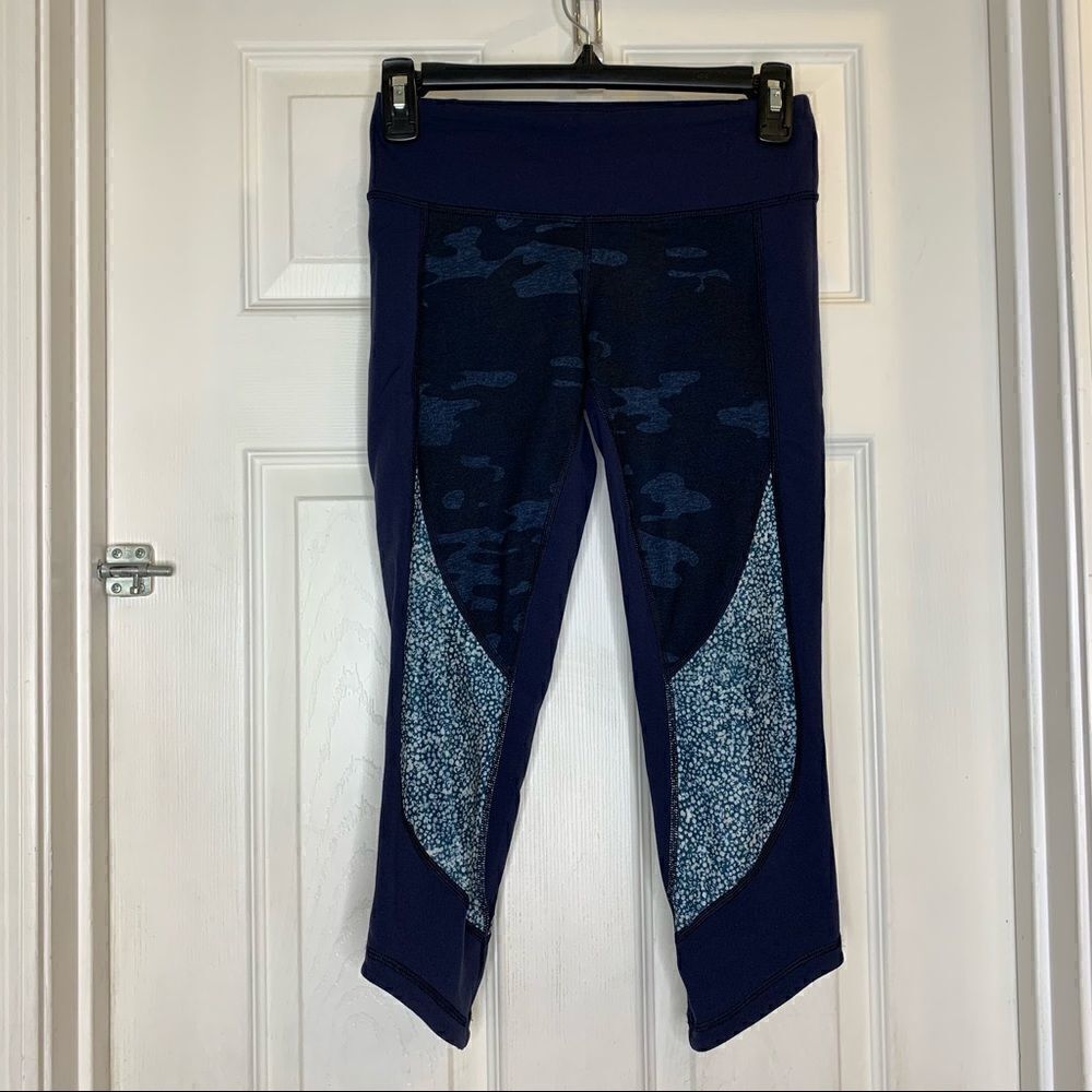 Lululemon Wunder Under Crop *Full-On Luon Blue Camouflage Low Rise Size 4